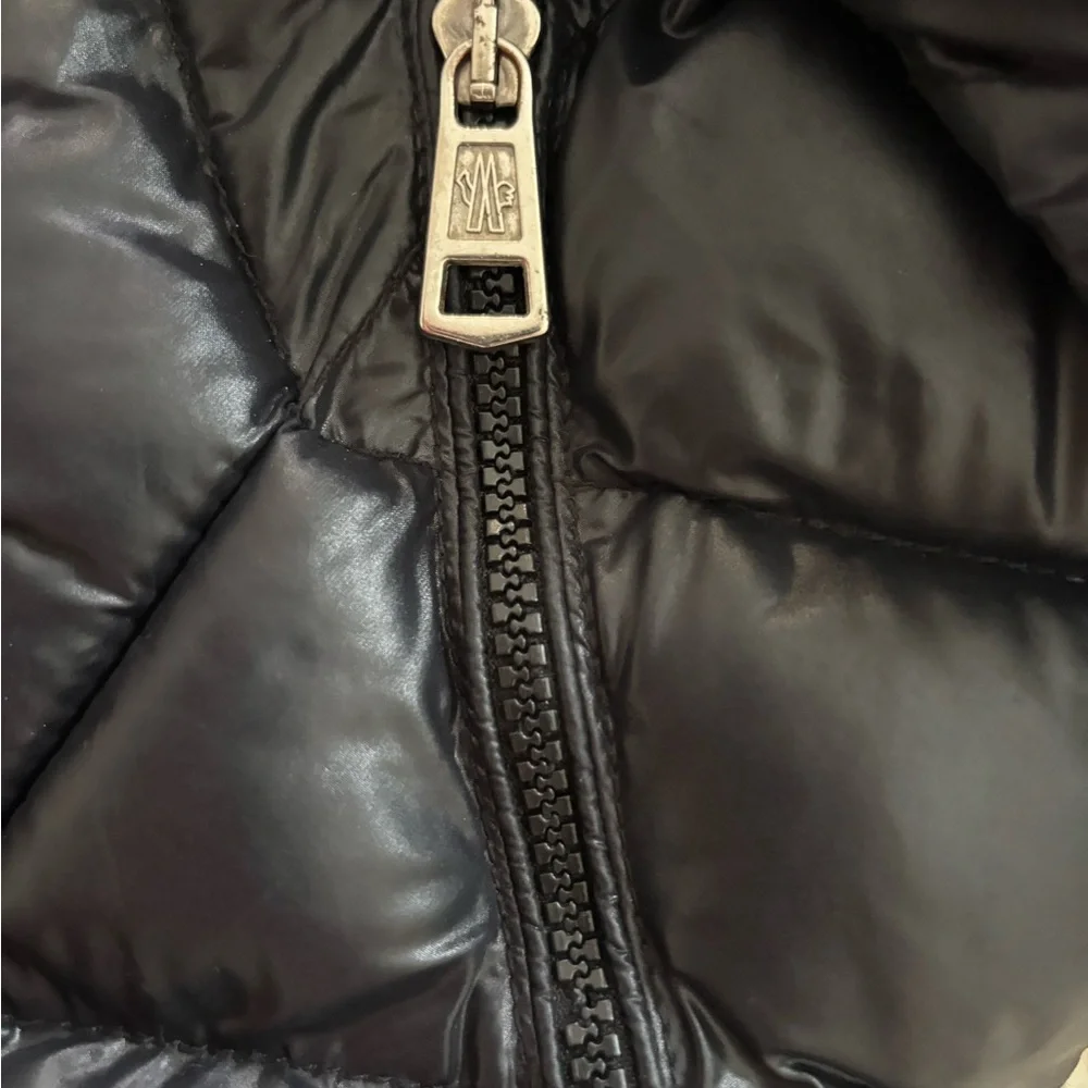 SALE‼️MONCLER Down Black Puffer Jacket with adjustable hood size 1 - Picture 6 of 16